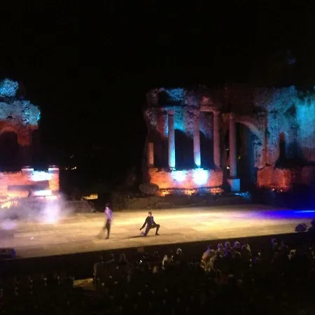 Casa Cipolla * Taormina